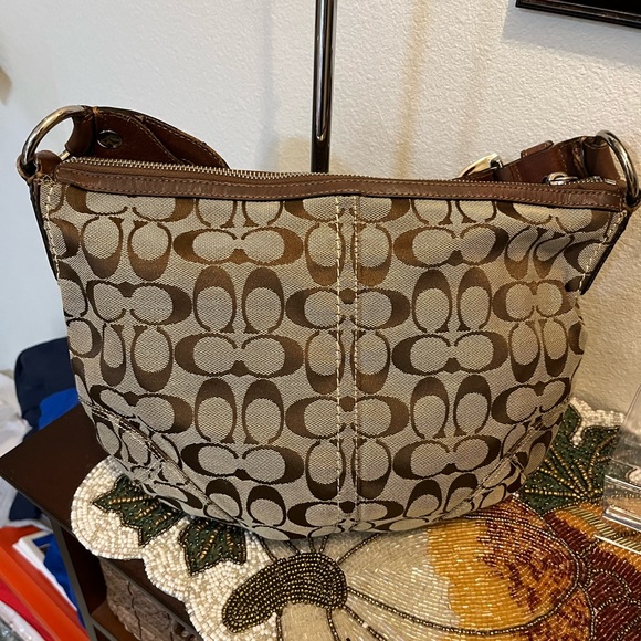 COACH Khaki/BrownSignature ShoulderBag.LeatherBraided Handle.SilverHardware.EUC - Picture 2 of 7